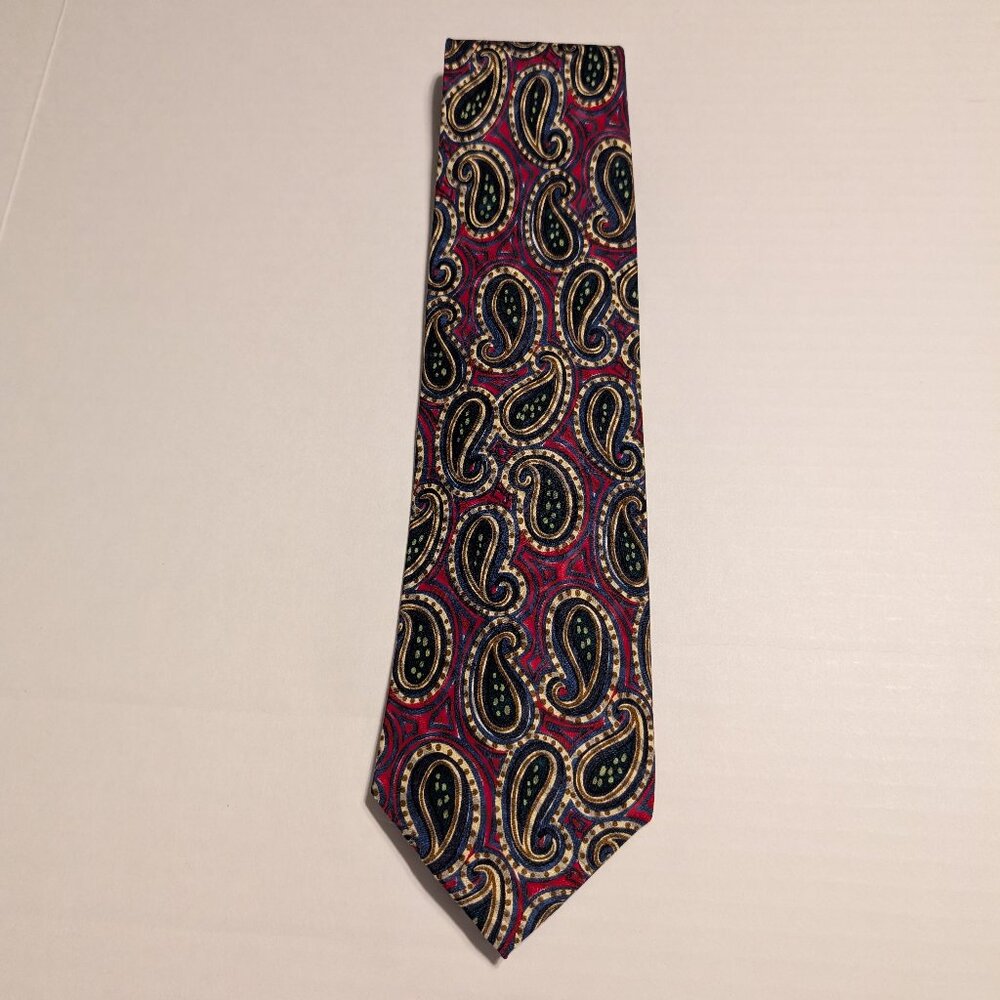 Bob Mackie 100% Silk Burgandy Paisley Tie
